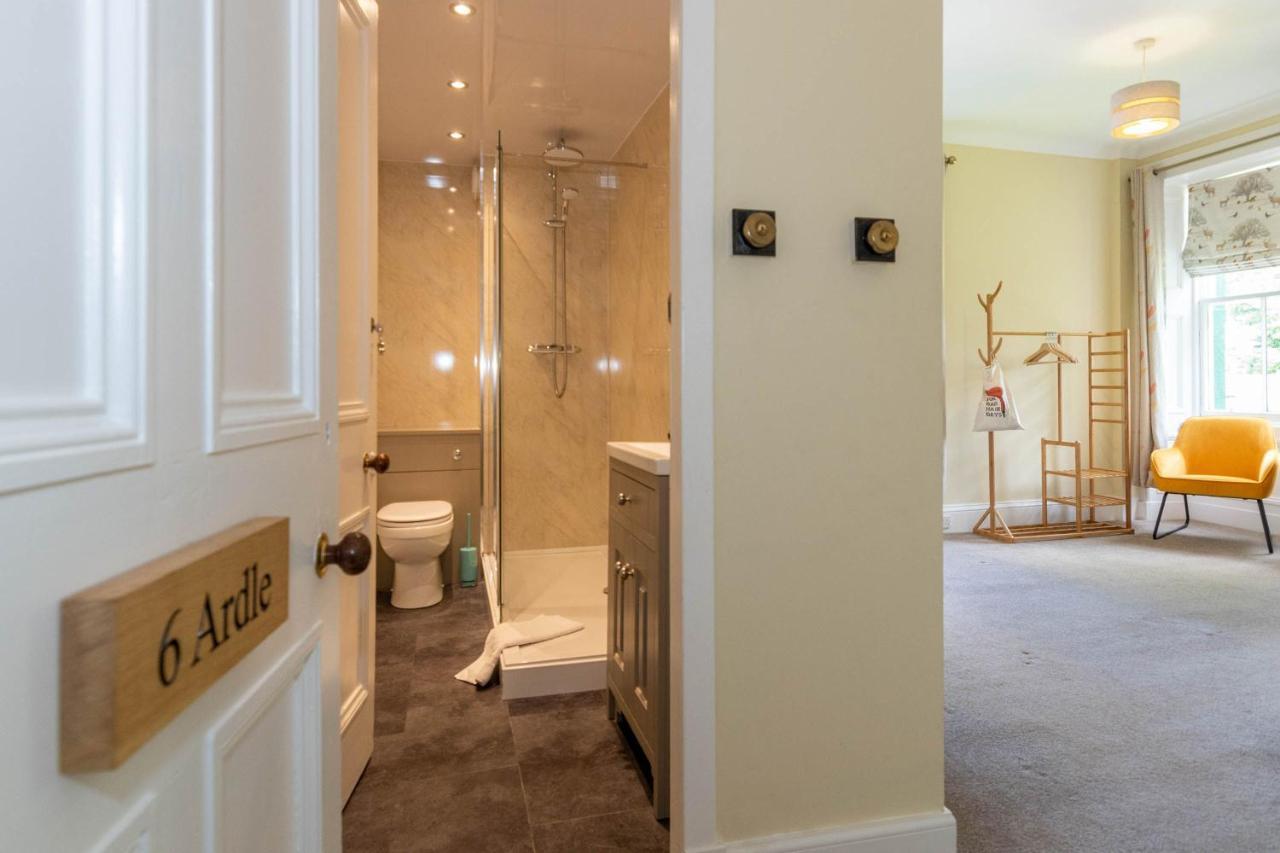 Rosebank House Blairgowrie - Sleeps 12, Games Rooms, Ev Point, Pets Welcome Blairgowrie and Rattray ภายนอก รูปภาพ