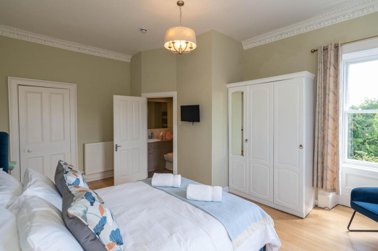 Rosebank House Blairgowrie - Sleeps 12, Games Rooms, Ev Point, Pets Welcome Blairgowrie and Rattray ภายนอก รูปภาพ