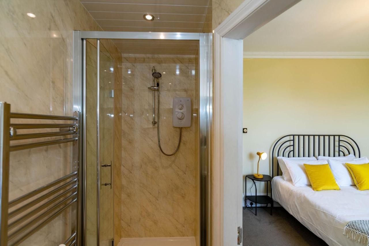 Rosebank House Blairgowrie - Sleeps 12, Games Rooms, Ev Point, Pets Welcome Blairgowrie and Rattray ภายนอก รูปภาพ