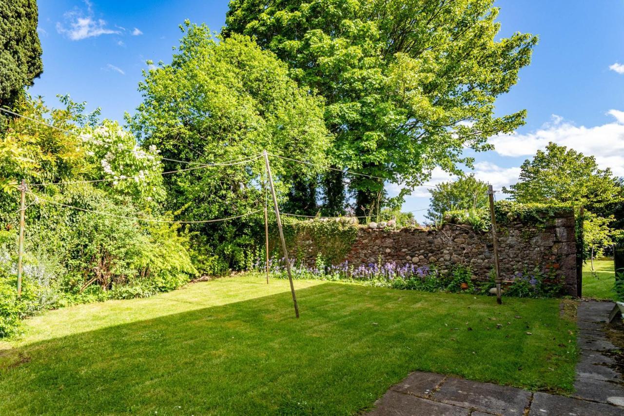 Rosebank House Blairgowrie - Sleeps 12, Games Rooms, Ev Point, Pets Welcome Blairgowrie and Rattray ภายนอก รูปภาพ
