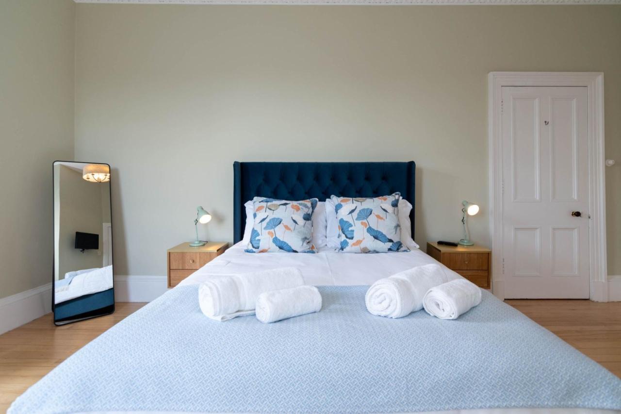Rosebank House Blairgowrie - Sleeps 12, Games Rooms, Ev Point, Pets Welcome Blairgowrie and Rattray ภายนอก รูปภาพ