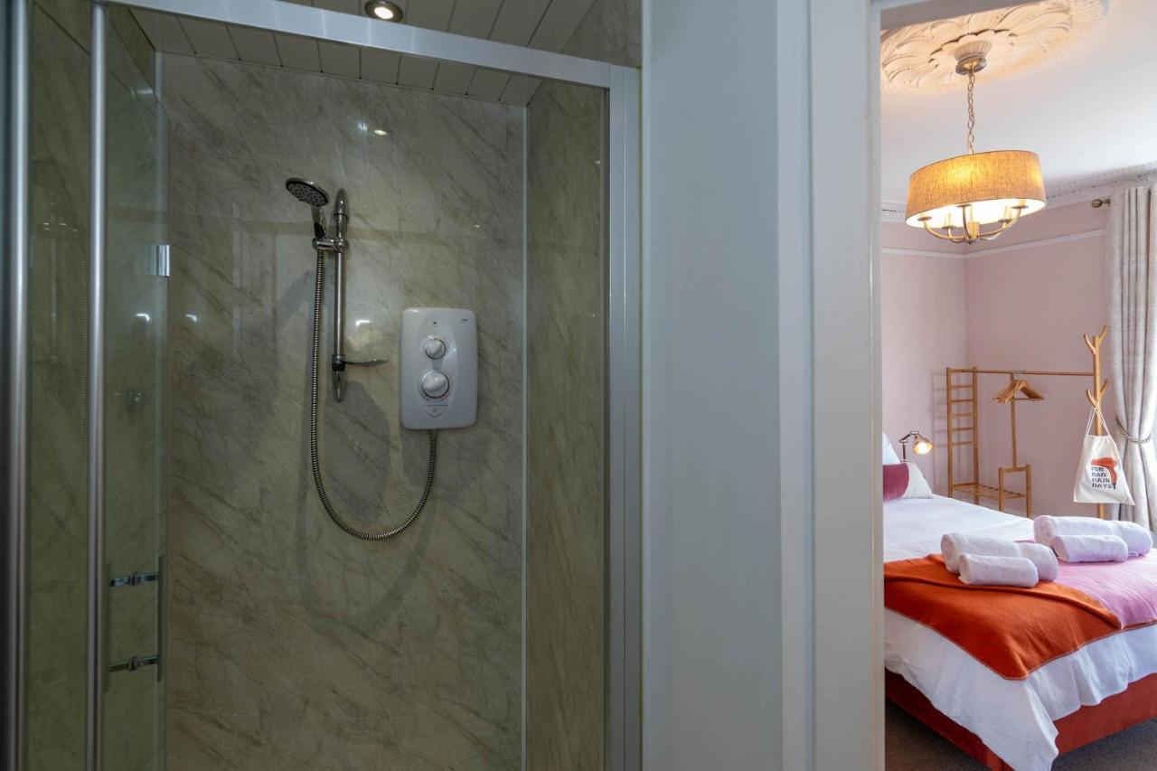 Rosebank House Blairgowrie - Sleeps 12, Games Rooms, Ev Point, Pets Welcome Blairgowrie and Rattray ภายนอก รูปภาพ