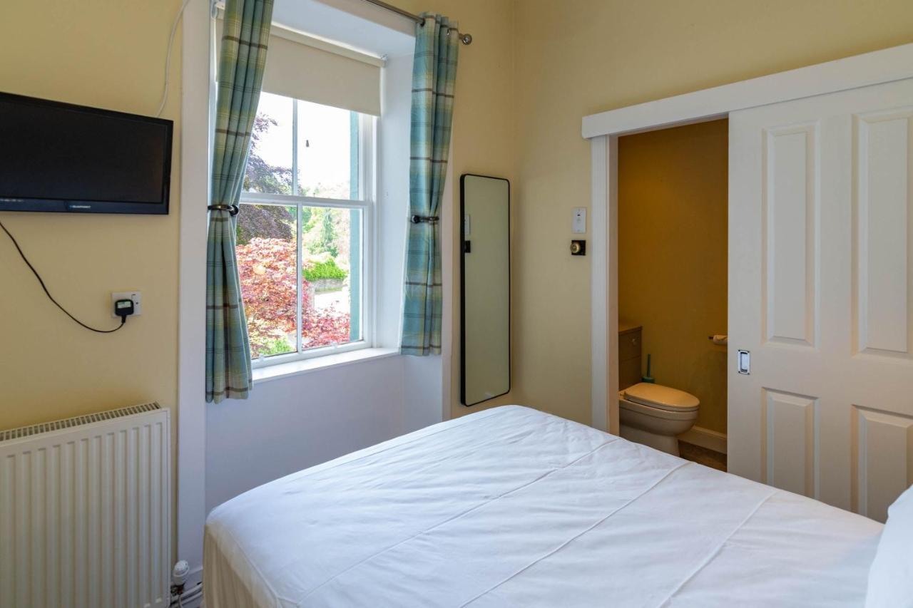Rosebank House Blairgowrie - Sleeps 12, Games Rooms, Ev Point, Pets Welcome Blairgowrie and Rattray ภายนอก รูปภาพ